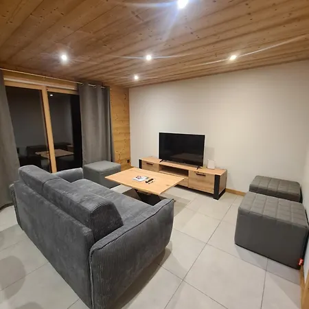 Loulettaz 2 Apartmán *